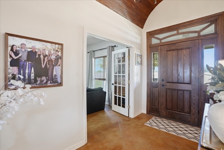 Elevated Country Living on 70 Acres in prime location - image 2