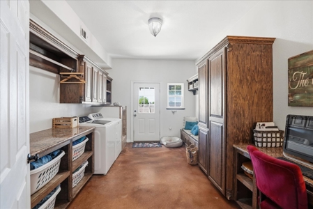 Elevated Country Living on 70 Acres in prime location - image 28