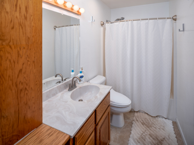 2,466 sf Home on 18 Acres with Unmatched Panoramic Views - image 24