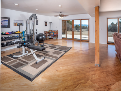 2,466 sf Home on 18 Acres with Unmatched Panoramic Views - image 2