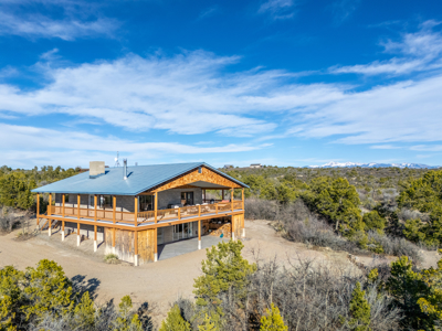 2,466 sf Home on 18 Acres with Unmatched Panoramic Views - image 12