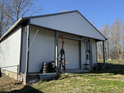 Conner Estate-House & Garage-12 Acres-Tractor-Tools-Etc. - image 22