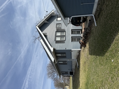 Charming Small-Town Living with Investment Potential in Mount Ayr - image 6