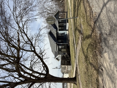 Charming Small-Town Living with Investment Potential in Mount Ayr - image 2