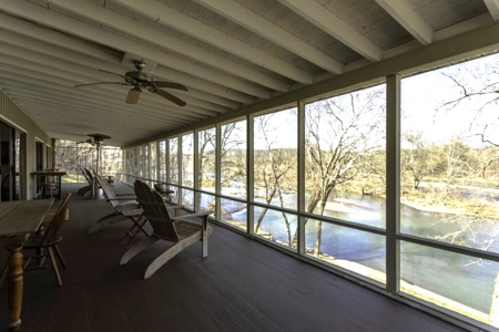 Riverfront Home For Sale With Land in Northern Arkansas - image 39