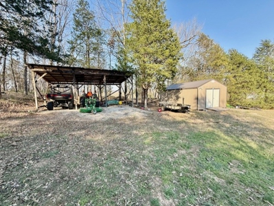 Riverfront Home For Sale With Land in Northern Arkansas - image 15