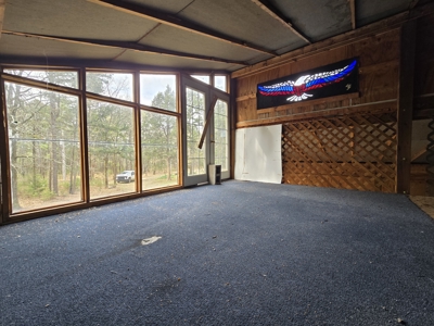 Country Acreage & Shop - Adjoining National Forest Area - image 17