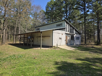 Country Acreage & Shop - Adjoining National Forest Area - image 2
