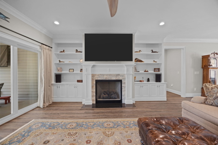 Custom Home with Lake Views in Cypress Landing - image 40