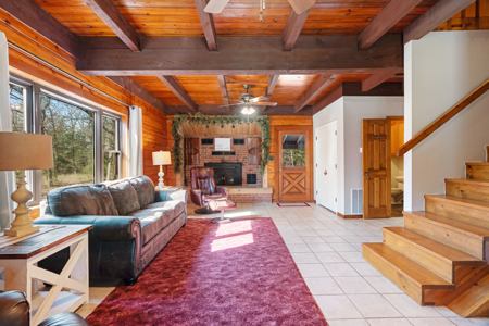 20 Acres, Farmhouse & Shop in Blossom TX - image 12