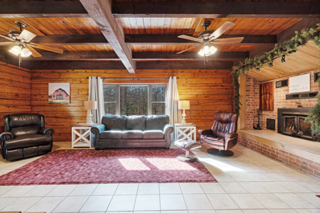 20 Acres, Farmhouse & Shop in Blossom TX - image 5