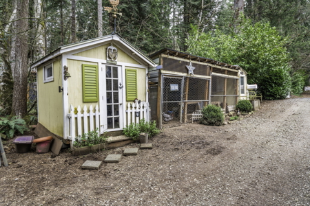 Battle Ground Acreage w/ Barn & Homestead Setup - image 17