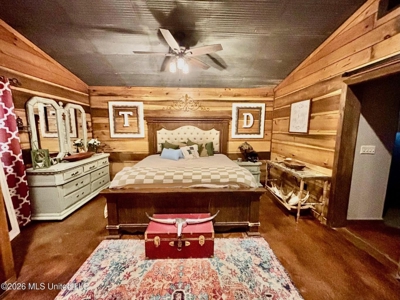 Farmhouse in Tylertown MS with a Pond - image 10
