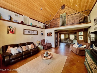 Farmhouse in Tylertown MS with a Pond - image 5