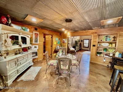 Farmhouse in Tylertown MS with a Pond - image 6