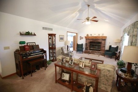 Home For Sale In Peculiar Missouri - image 33