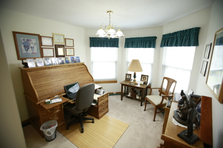 Home For Sale In Peculiar Missouri - image 37