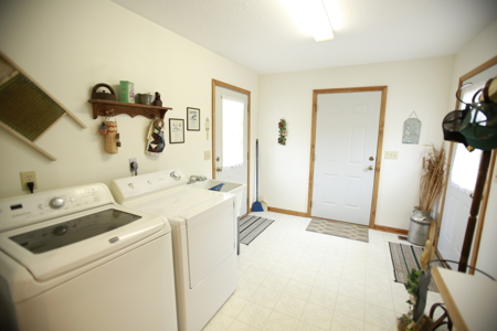 Home For Sale In Peculiar Missouri - image 39