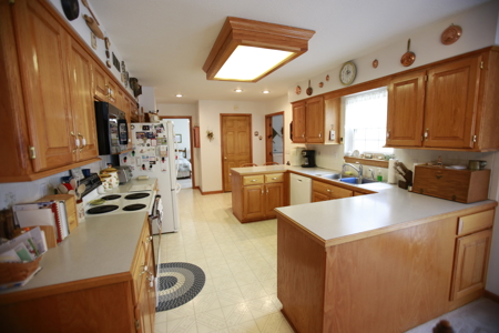 Home For Sale In Peculiar Missouri - image 30