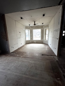 Turn of the century fixer-upper - image 5