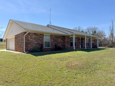 Wellston, Ok Home & Acreage For Sale - image 3