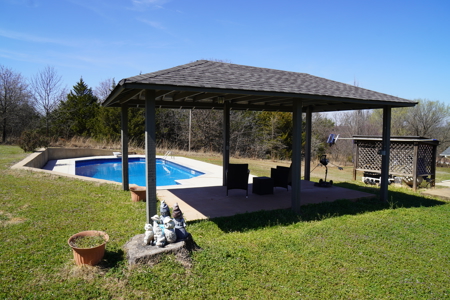 Wellston, Ok Home & Acreage For Sale - image 9