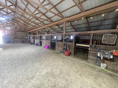 Country home &20 acre Equine farm for sale near Bowling Green Ky. - image 20