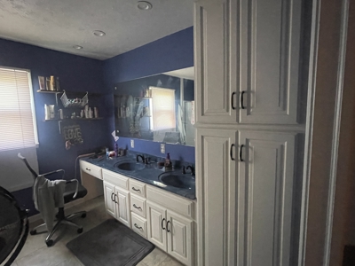 Country home &20 acre Equine farm for sale near Bowling Green Ky. - image 2