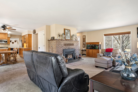 Country Home in SW Wisconsin Driftless Region For Sale - image 9