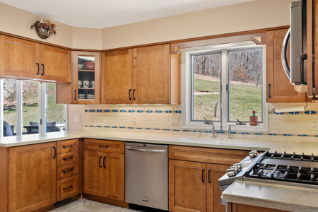 Country Home in SW Wisconsin Driftless Region For Sale - image 18