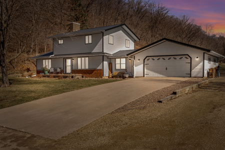 Country Home in SW Wisconsin Driftless Region For Sale - image 1