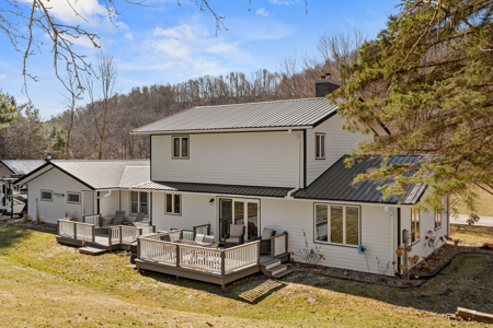 Country Home in SW Wisconsin Driftless Region For Sale - image 29