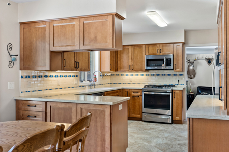 Country Home in SW Wisconsin Driftless Region For Sale - image 16