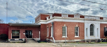 Historical Commercial Building in McComb MS - image 12