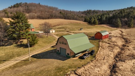 Legacy Farm & Country Estate in Hillsboro, WI | Trophy Hunting - image 6