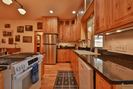 Legacy Farm & Country Estate in Hillsboro, WI | Trophy Hunting - image 13