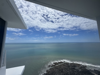 Luxury Oceanfront Duplex Penthouse in PH Punta Prieta, Coronado - image 1