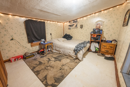 Unrestricted Acres with Farmhouse, East Tennessee Hancock County - image 39