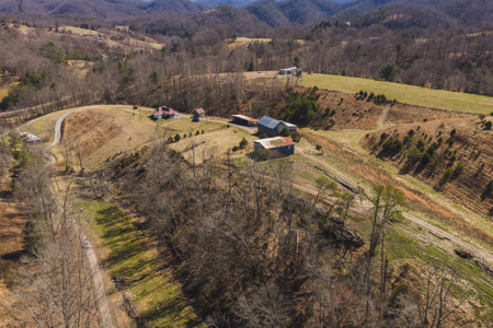 Unrestricted Acres with Farmhouse, East Tennessee Hancock County - image 23