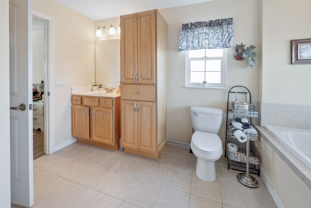 1 Acre. 3 Bedrooms, Paved Road - image 32