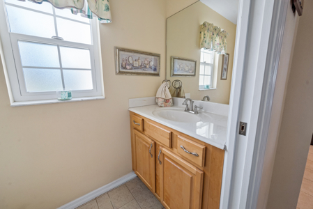 1 Acre. 3 Bedrooms, Paved Road - image 24