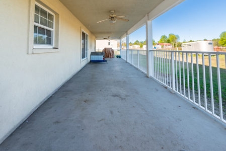 1 Acre. 3 Bedrooms, Paved Road - image 11