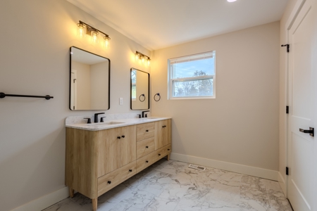 Country Home for Sale in Blount County, Tennessee - image 29