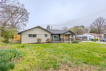 Country Home for Sale in Blount County, Tennessee - image 3