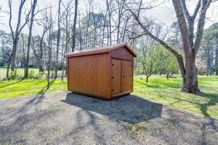 Country Home for Sale in Lawrence County, Tennessee - image 37