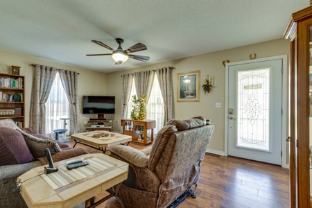 Country Home for Sale in Lawrence County, Tennessee - image 7