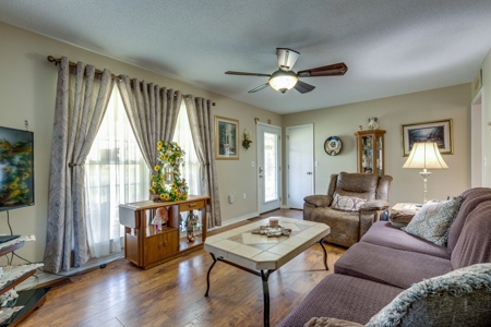 Country Home for Sale in Lawrence County, Tennessee - image 6