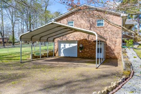 Country Home for Sale in Lawrence County, Tennessee - image 36