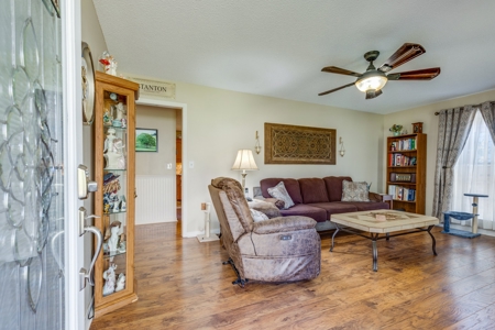 Country Home for Sale in Lawrence County, Tennessee - image 4