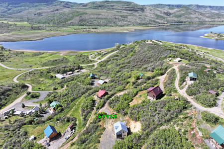 Lakefront Mountain Property For Sale - image 23